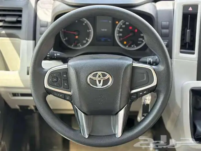 تويوتا هايس باص 13 راكب 2026 جير عادي واتوماتيك 8