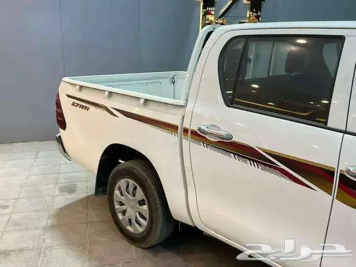 هايلوكس غمارتين بنزين اوتوماتيك بريمي 2025 بدون دبل 3