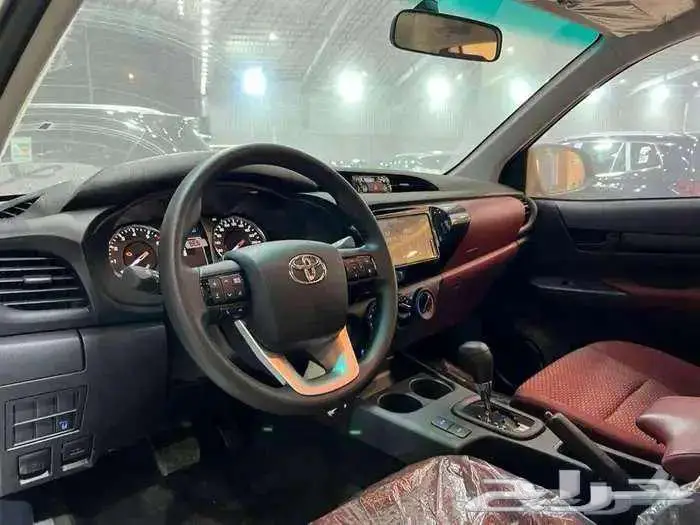 هايلوكس غمارتين بنزين اوتوماتيك بريمي 2025 بدون دبل 7