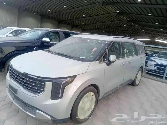 كيا كارنيفال استاندر ونص فل موديل 2025 كاش وتمويل عررووض 6