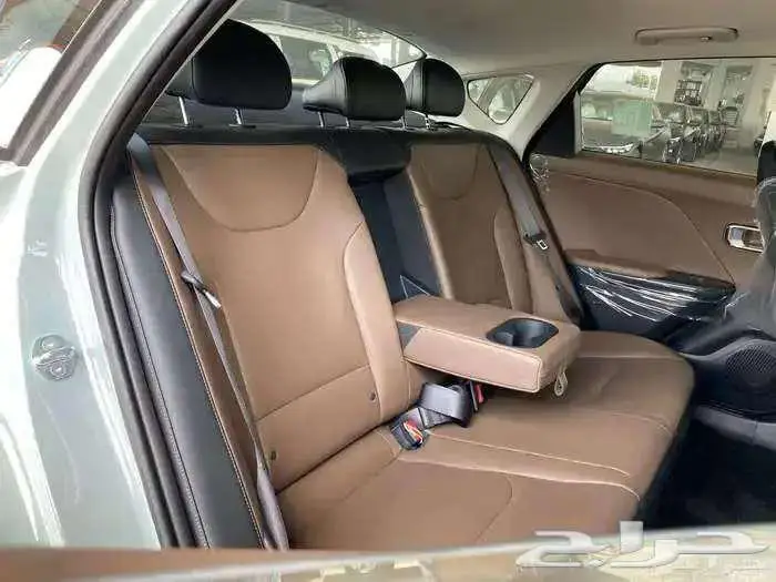 كيا K4 نص فل GLS 2.0 واستندر موديل 2026 11