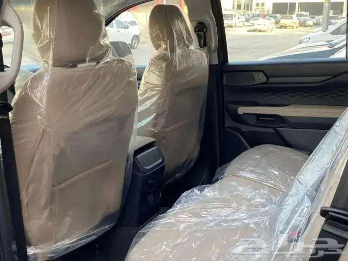 فورد ايفرست XLSستاندر 2025 4