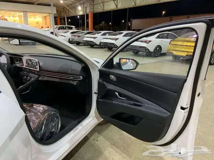 هونداي النترا 2025 بنزين كمفورت 1500Cc مستورد (اصفار).. 8