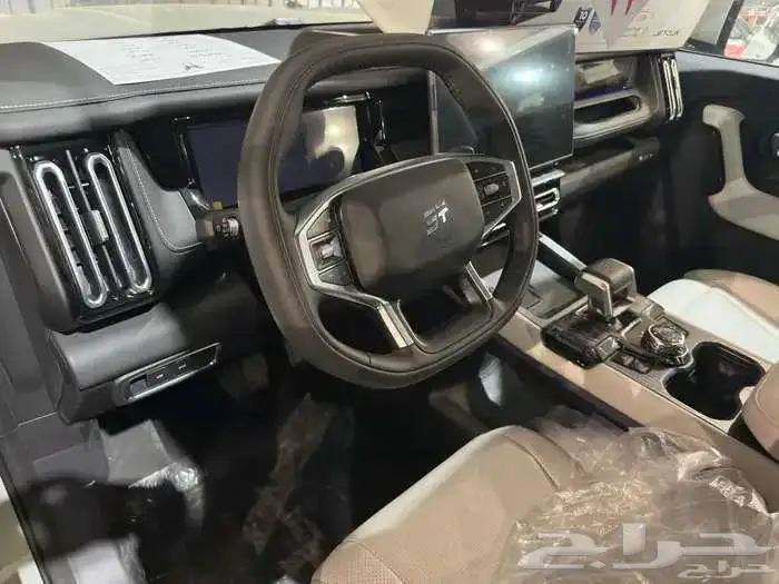 جيتور T1 لاكجري 2025 4