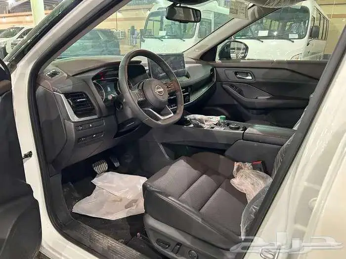 نيسان اكس تريل فل كامل موديل 2024 عرض خاص بالنقد والقسيط 9