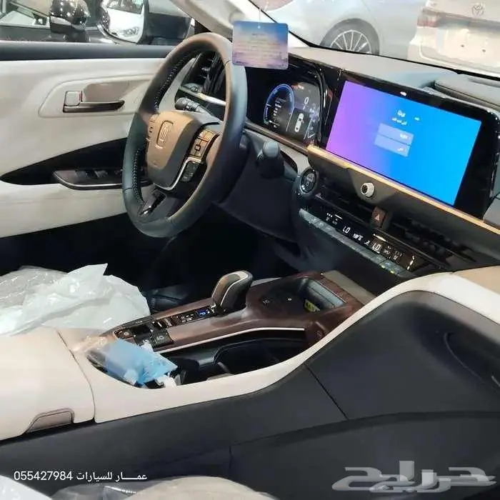 تويوتا كراون بريميوم هايبرد 2025 9