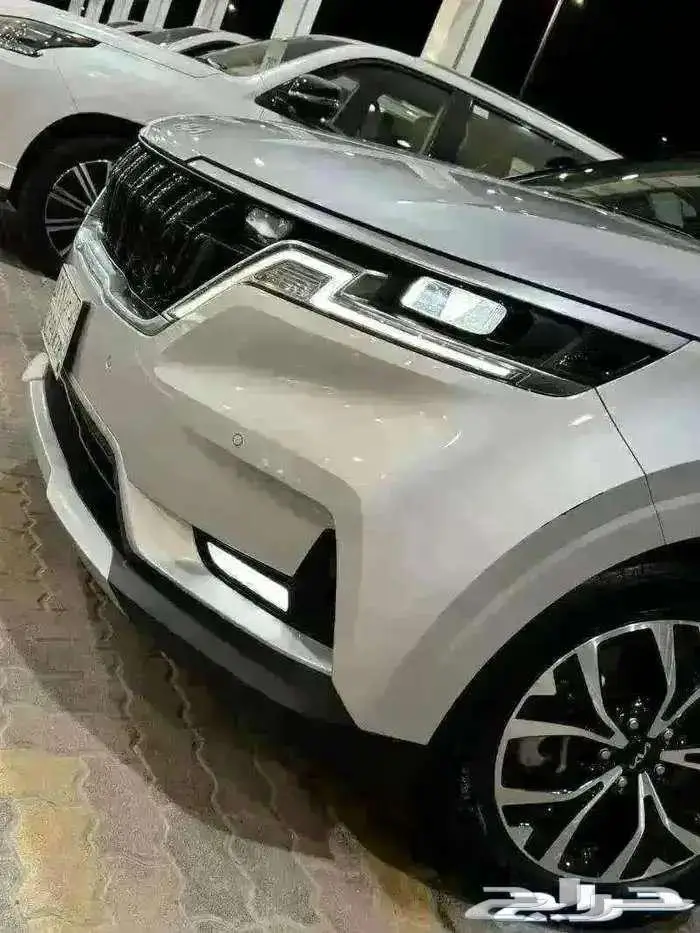 للبيع كيا كارنفال قراند 2022 عداد 49 ألف كم مخززنه 4