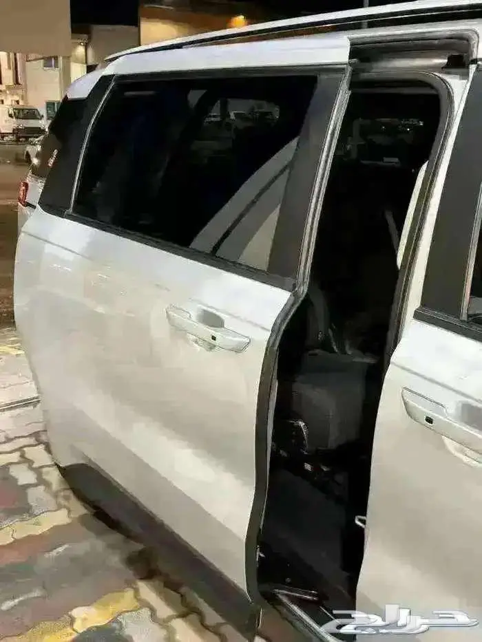 للبيع كيا كارنفال قراند 2022 عداد 49 ألف كم مخززنه 49