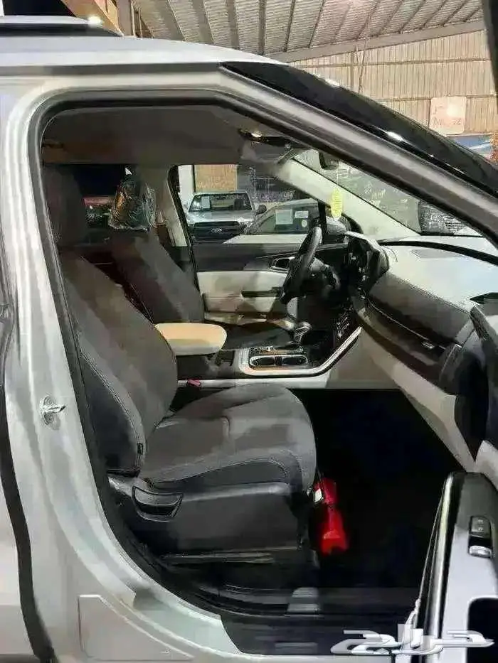 للبيع كيا كارنفال قراند 2022 عداد 49 ألف كم مخززنه 45