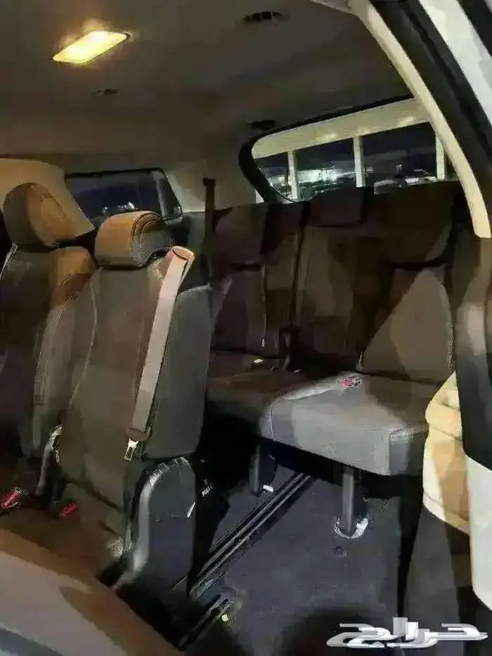 للبيع كيا كارنفال قراند 2022 عداد 49 ألف كم مخززنه 60