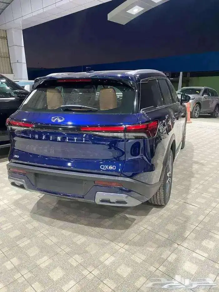 انفينتي QX60 7