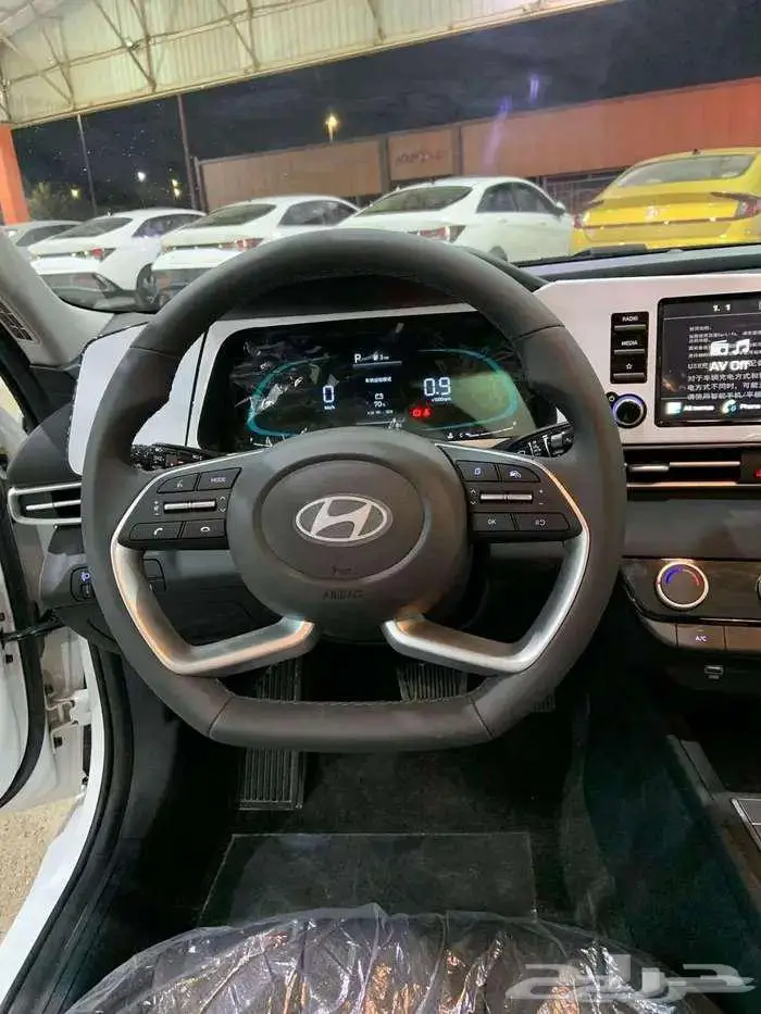 هونداي النترا 2025 بنزين كمفورت 1500Cc مستورد (اصفار).. 7