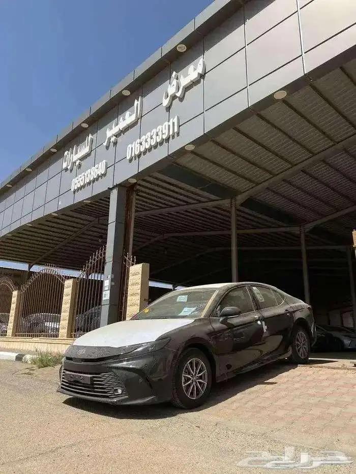 كامريEبنزين 2025 بطاقة (اسود ابيض)كاش واقساط 0