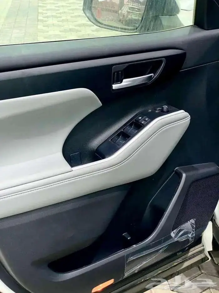 عروض تويوتا هايلاندر GLE هايبرد دبل موديل2025 ( أقساط وكاش ) 6