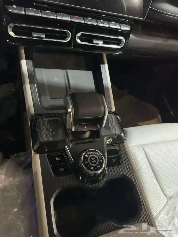 جيتور T1 لاكجري 2025 5