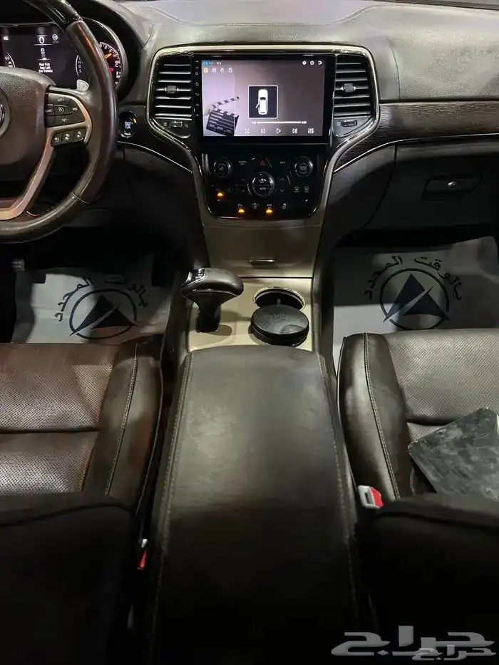 جيب شيروكي جراند 2015 فل كامل سعودي ماشي 139 الف 9