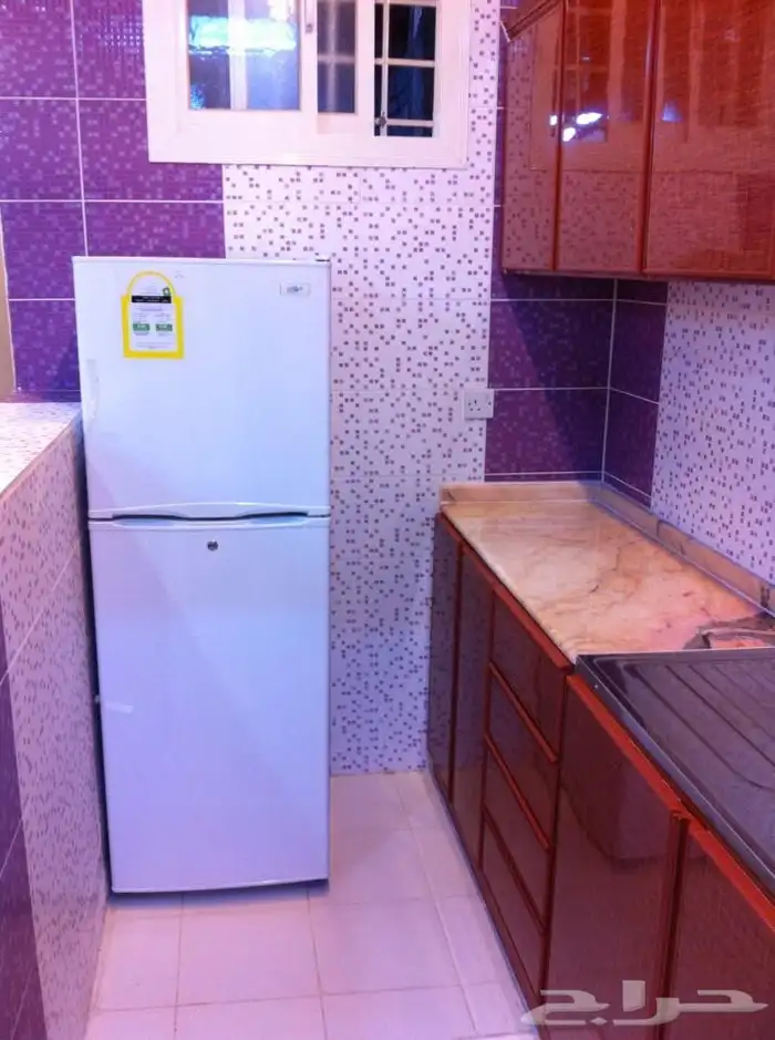 استراحة وشقق عزاب طريق اللواء الرابع موقع مميز 24