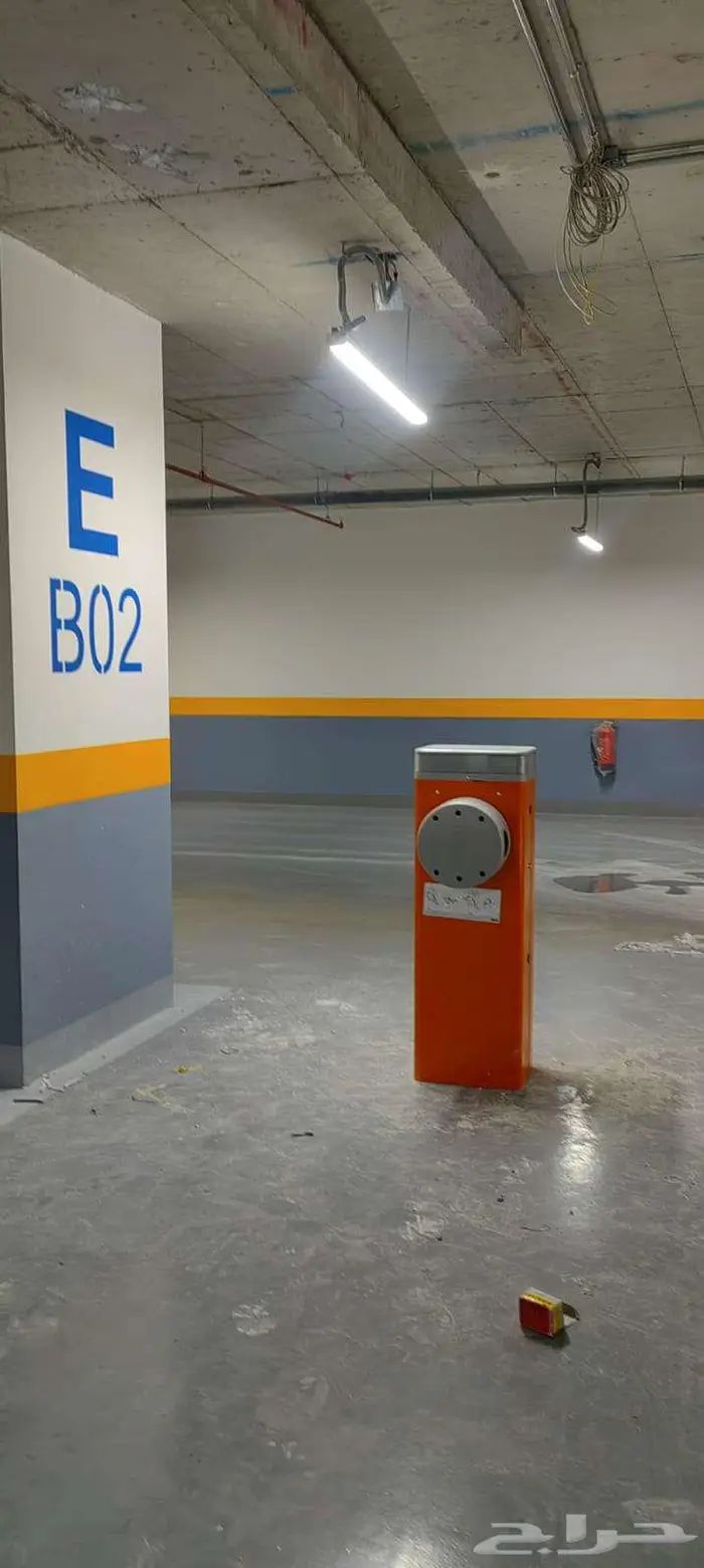 اذرع بوابات سيارات الكترونيةبالكارت والباركودوالريموت وصيانة 2