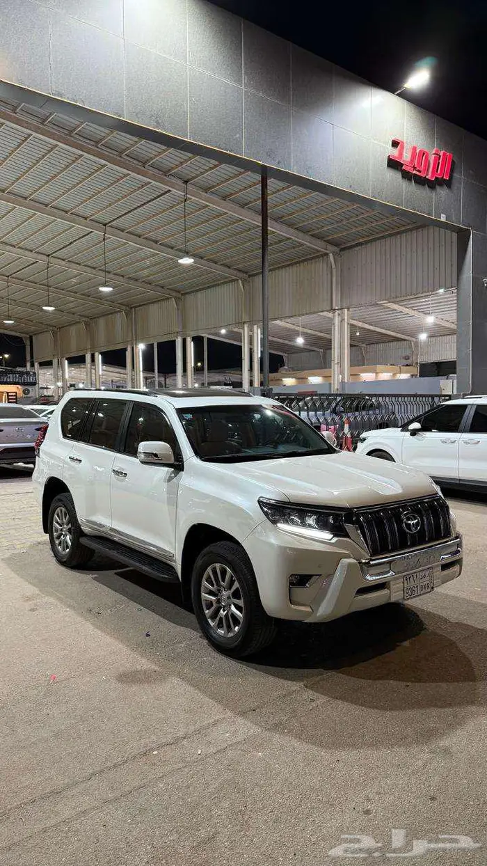 برادو 2021 عداد 104000 فقط فل كامل 6 سلندر 0