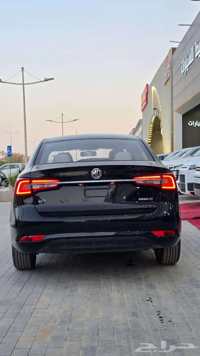 ام جي 5 كمفورت 2025 3