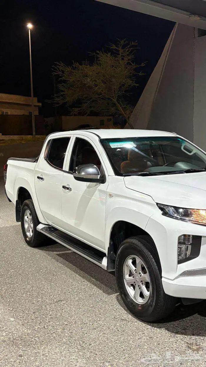 ميتسوبيشي L200 موديل 2022 ديزل اوتوماتيك دبل بحالة الوكالة 0
