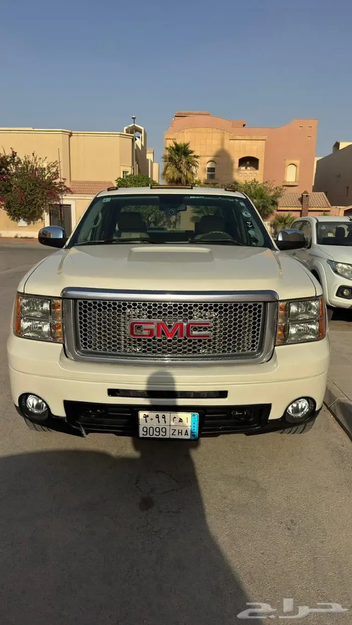 للبيع سييرا 2009 فل كامل SLTنضيف ومنوة المستخدم 0