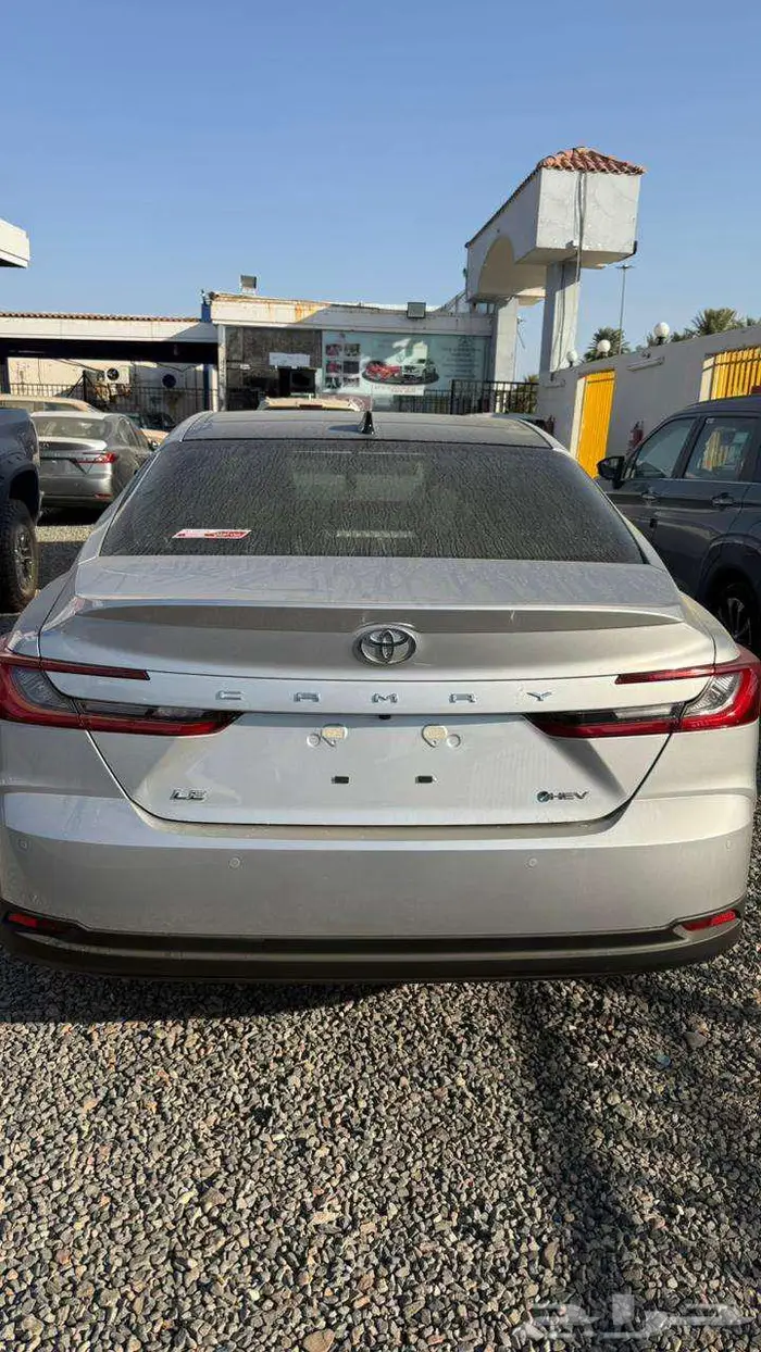 تويوتا كامري LE هايبرد 2025 كاش او تمويل 3
