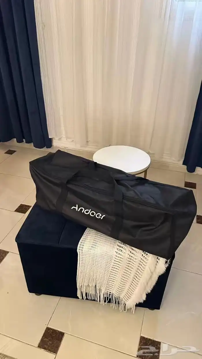 لي البيع المستعجل اضاءة و كاميرا كانون شبه جديدة 4