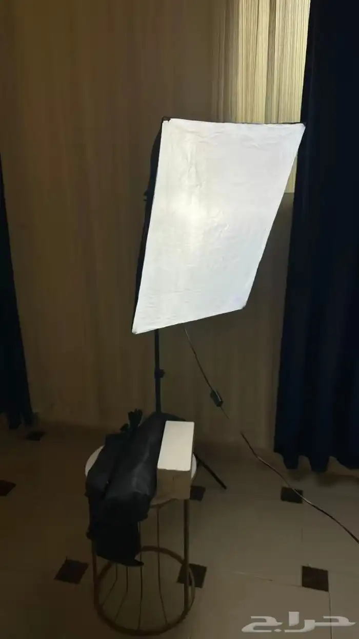 كشاف استودي جديد لي البيع المستعجل 0