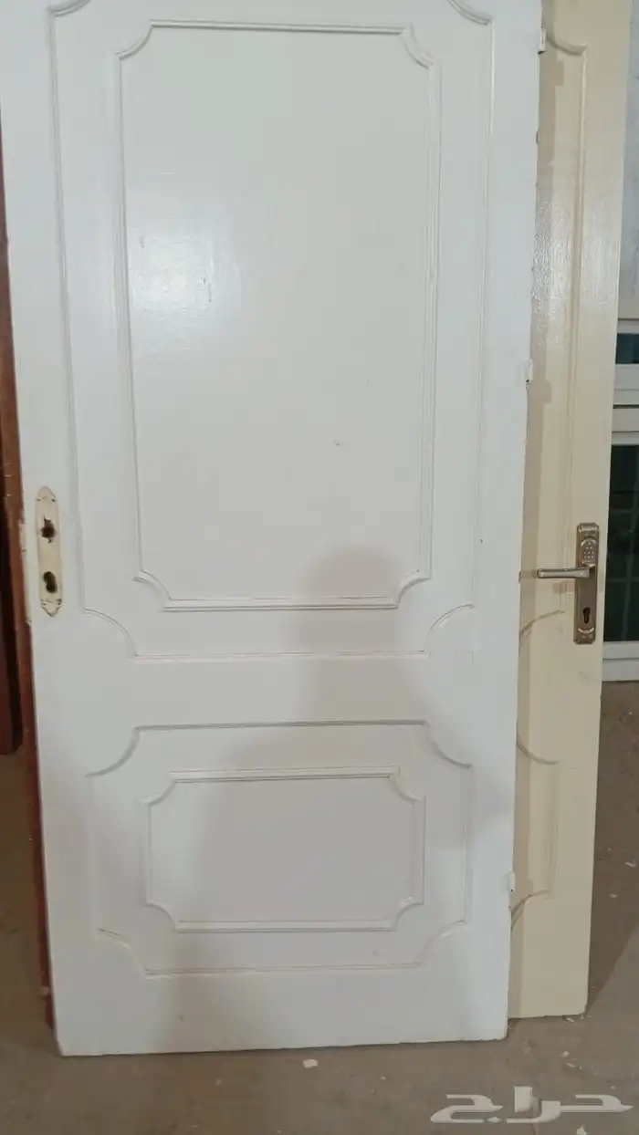 معنا ابواب خشب مستخدمه وابواب حديد وابواب المنيوم جديد للبيع 3