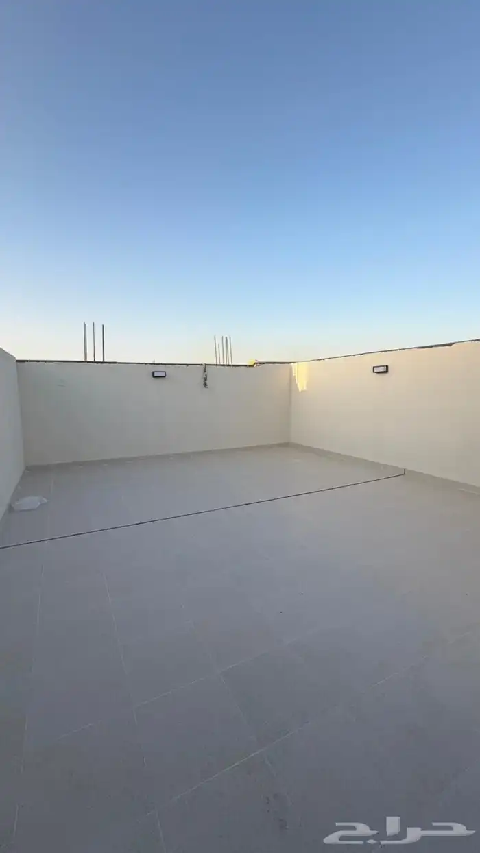 شقق 4 غرف وصاله للبيع بحي البوادي 16