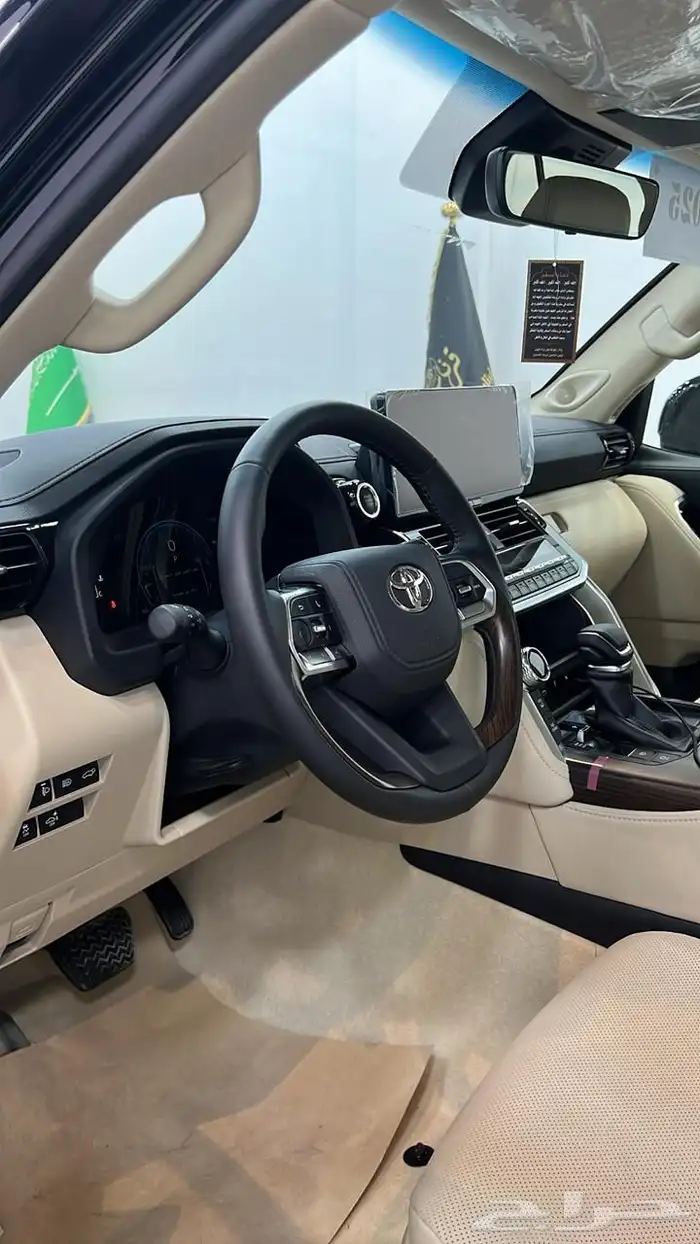 جيب لاند كروزر 2024 3