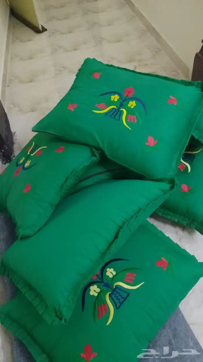 خمس طاولات مسبح مساند مذوب شمع 2