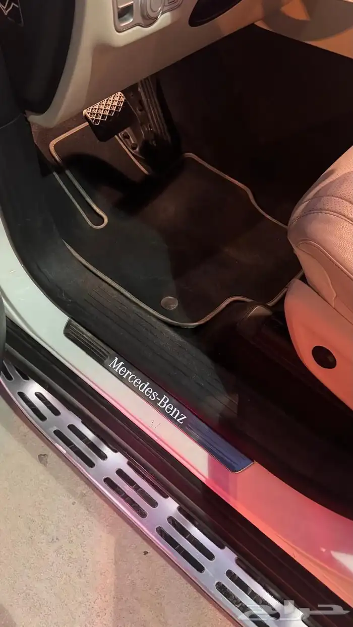 مرسيدس GLE 350 AMG ممشى قليل وبحالة الوكاله 17