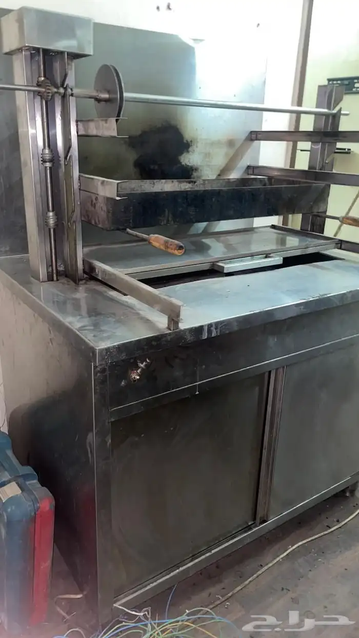 مكينة شاورما عادي وعلى الفحم للبيع 6