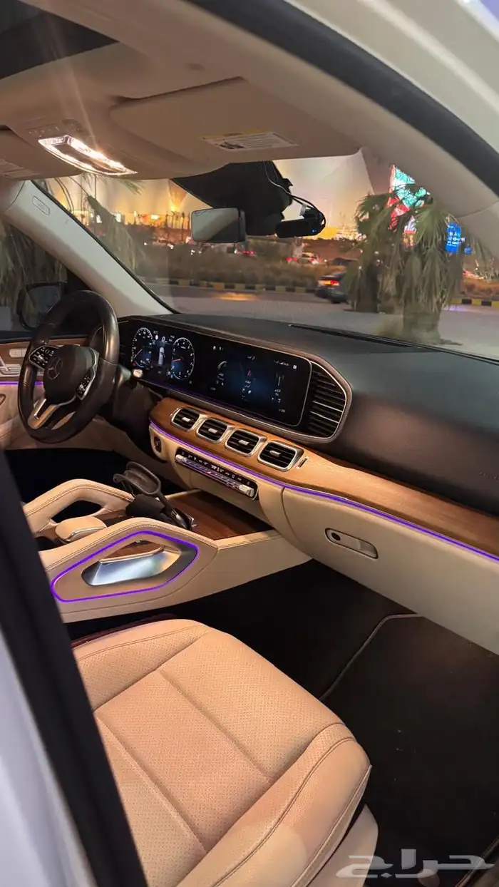 مرسيدس GLE 350 AMG ممشى قليل وبحالة الوكاله 15