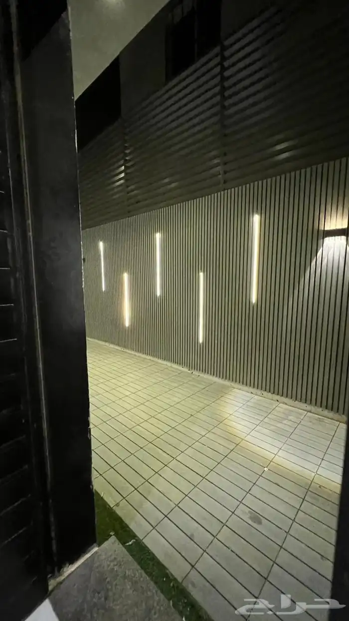 فيلا للإيجار حي تنال الرمال 11