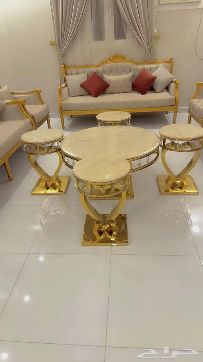 طاولة رخام جديده سبب البيع ابي غيرها قابل للتفاوض 1