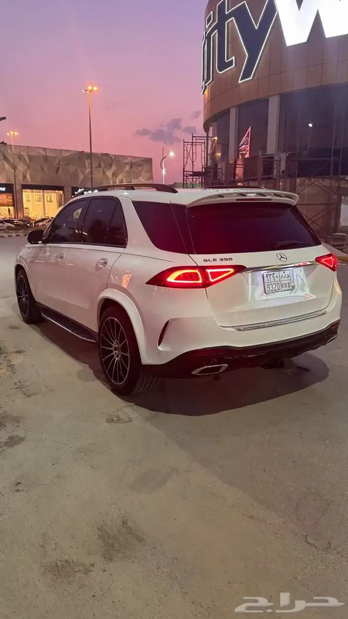 مرسيدس GLE 350 AMG ممشى قليل وبحالة الوكاله 3