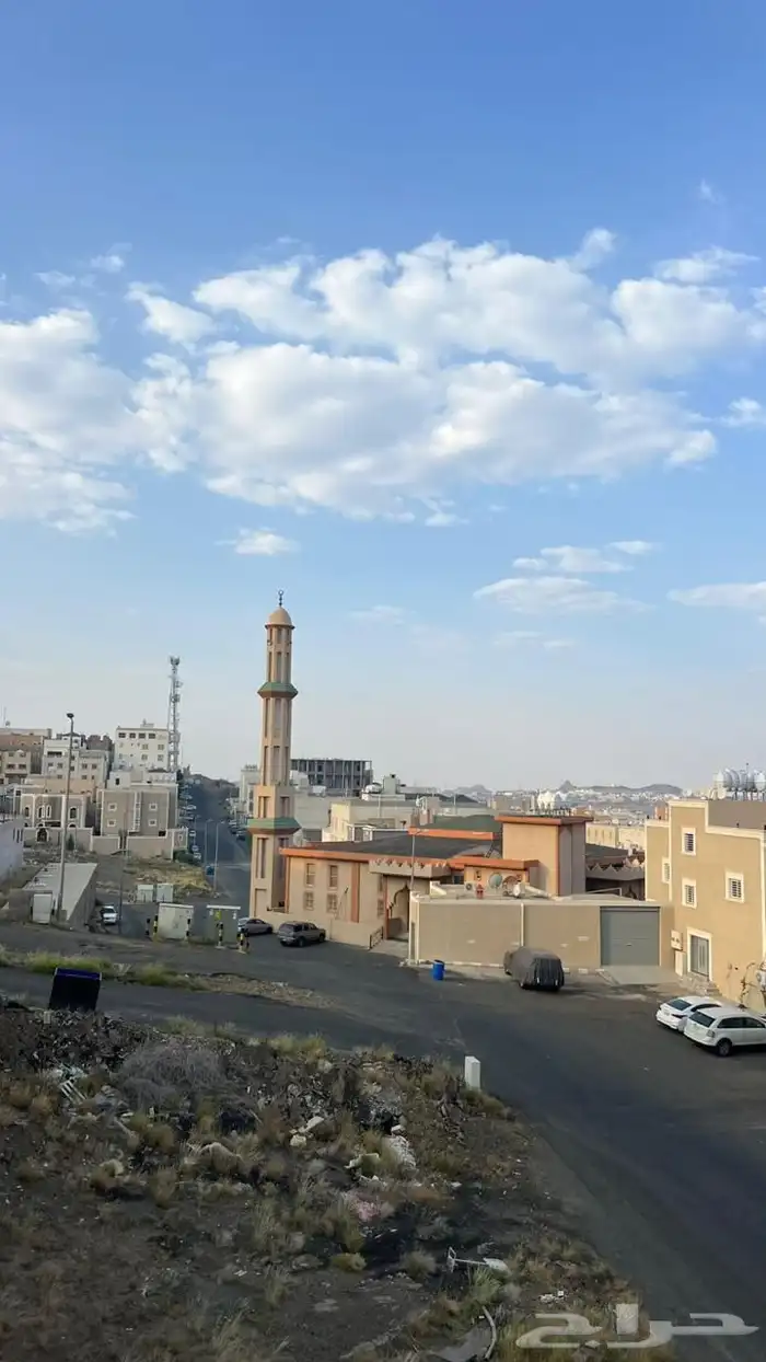 فيلا دورين وملحق  وثلاث شقق خلفية مدينة أبها المحاله 43