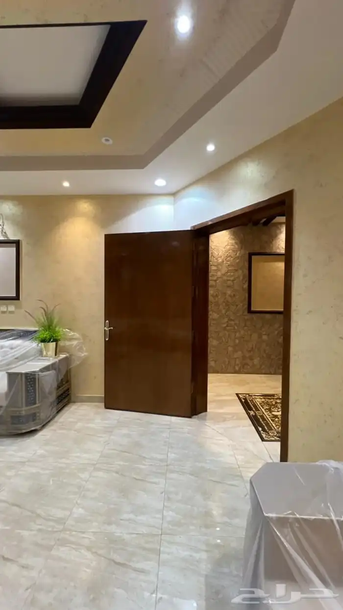 فيلا دورين وملحق  وثلاث شقق خلفية مدينة أبها المحاله 16