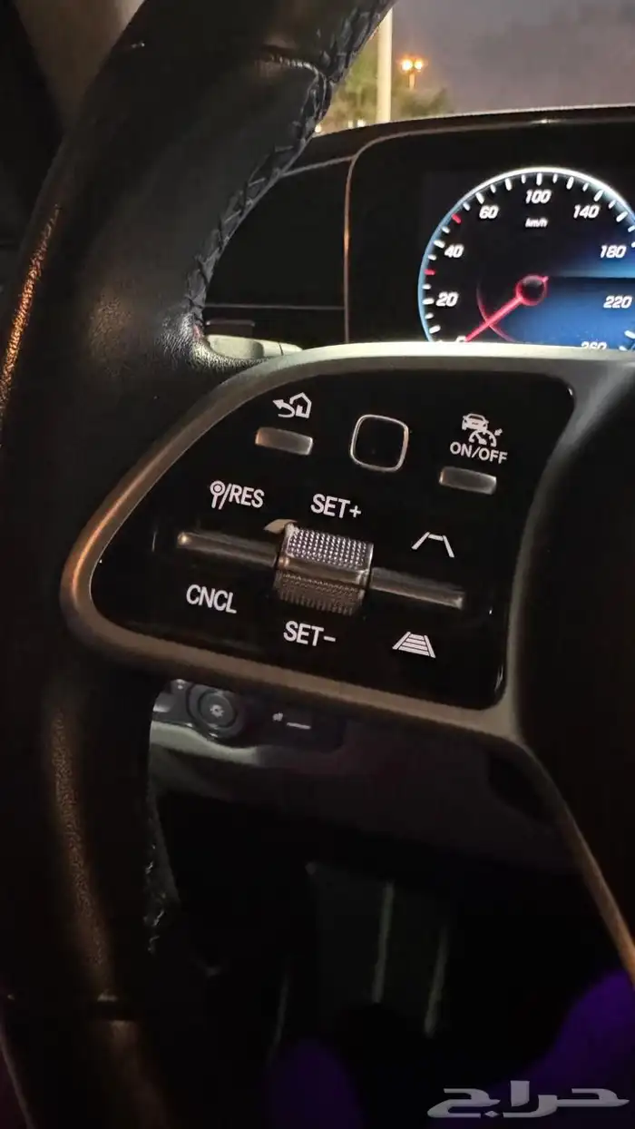 مرسيدس GLE 350 AMG ممشى قليل وبحالة الوكاله 24