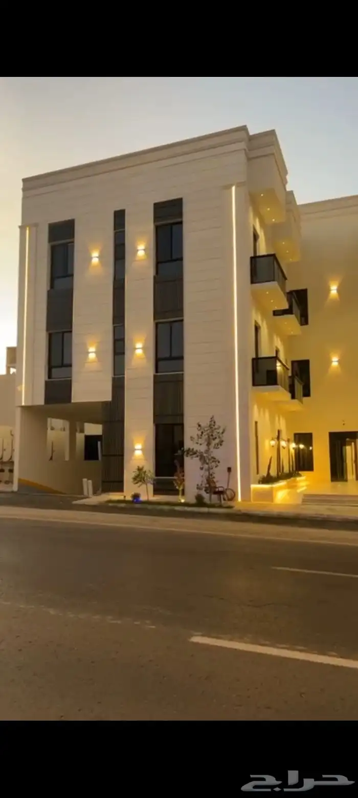 مجمع سكني فاخر 0