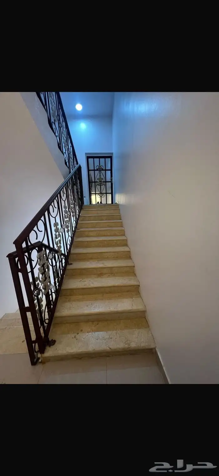 للبيع دبلكس حي الشبيلي البيع مليون وميه 4