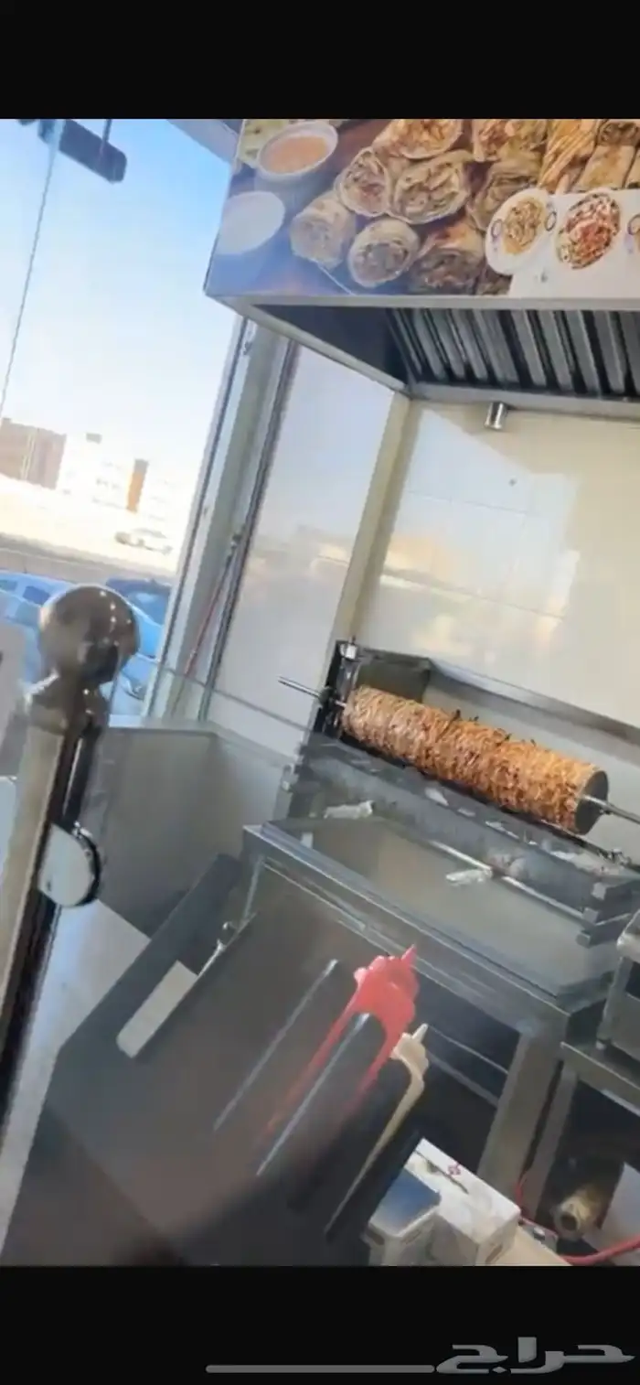 مطعم للبيع موقع مميز وبسعر مغري 0