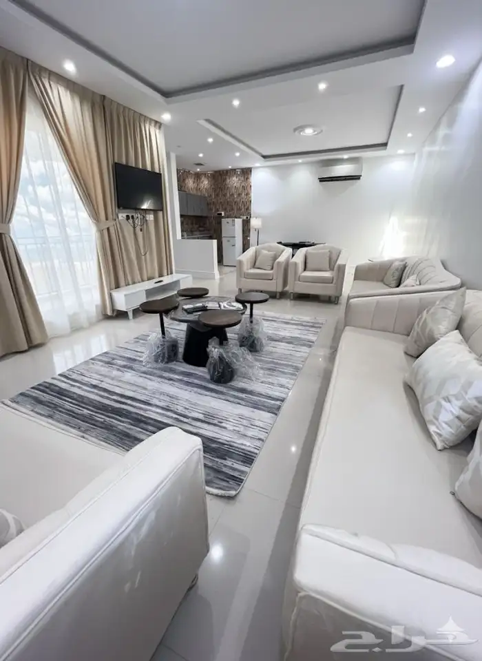 شاليهات تاجير متاح ب290 . الجمعة 480 متوفر واحد جمعة 8