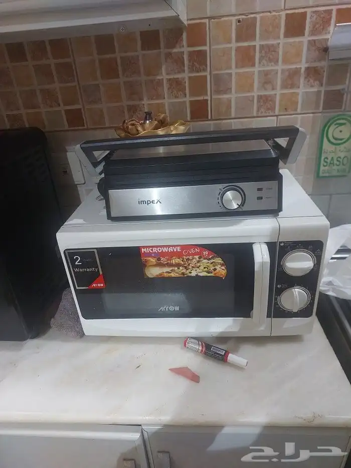 للبيع اثاث شاشه ومكيف وفرن شويه واغراض 6