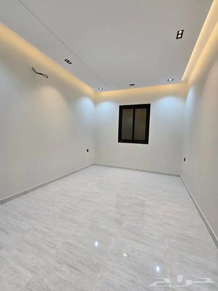 للبيع شقق ارضيه 6غرف VIP مداخل مستقله علي شارعين 580 ألف 19