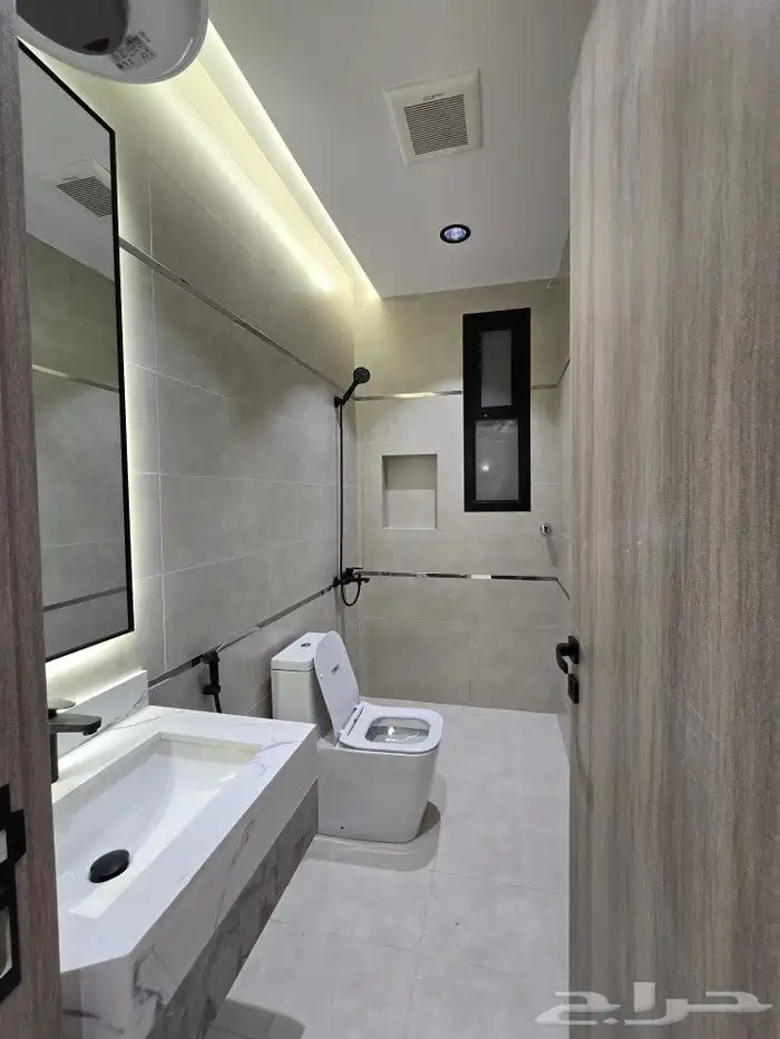 للبيع دور أرضي في عماره دورين6غرفVIP حوش مدخل سياره احدرفيده 17