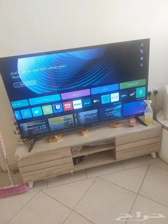 للبيع اثاث شاشه ومكيف وفرن شويه واغراض 3